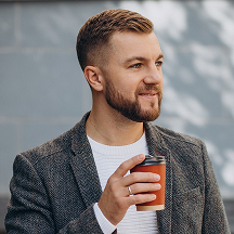 Максим Титаренко